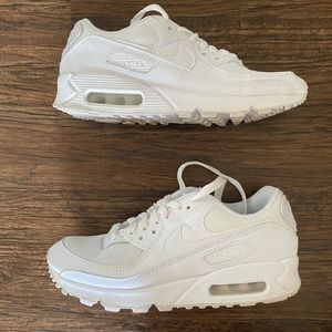 White Nike Air Force Max